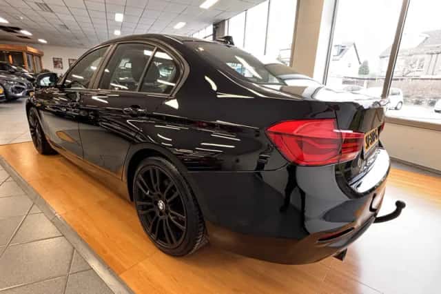 BMW 3-Serie (2017) thumbnail 6
