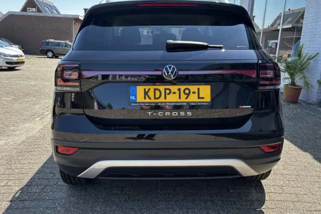 Volkswagen T-Cross (2022) thumbnail 5