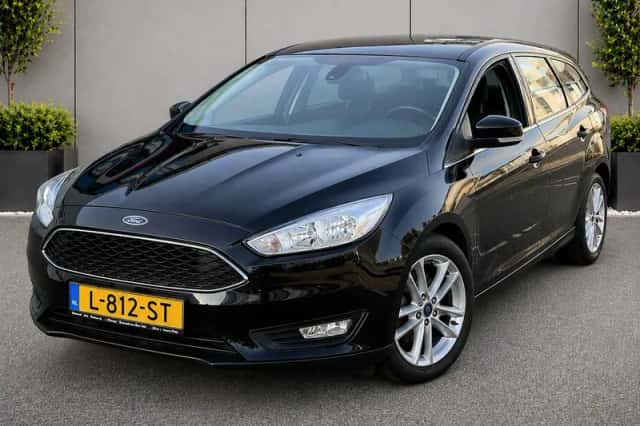 Ford Focus (2018) thumbnail 1