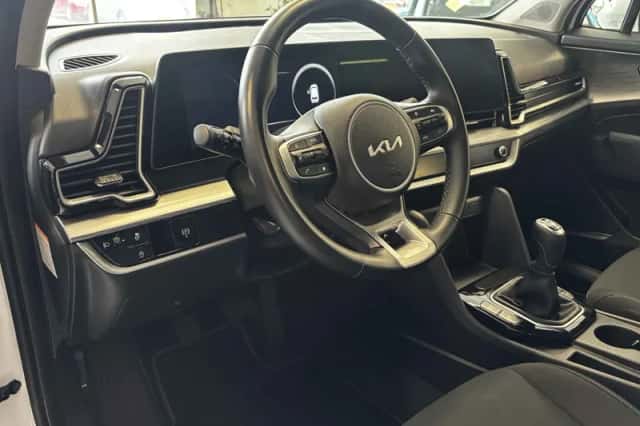 Kia Sportage (2024) thumbnail 2