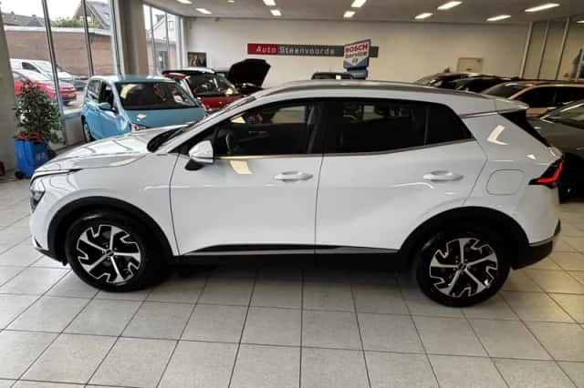 Kia Sportage (2024) thumbnail 3
