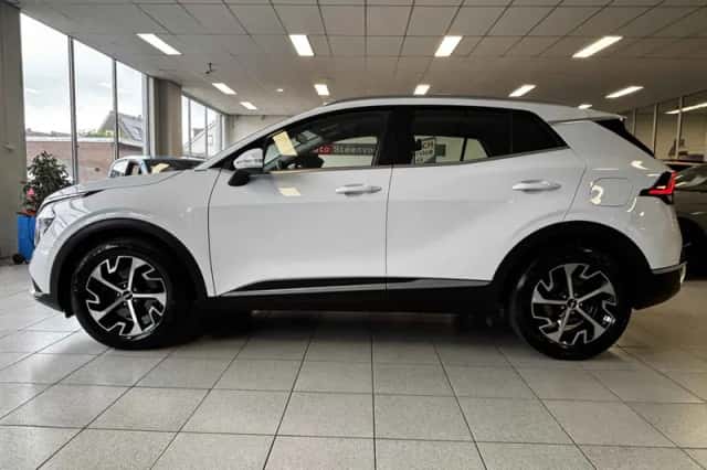 Kia Sportage (2024) thumbnail 5