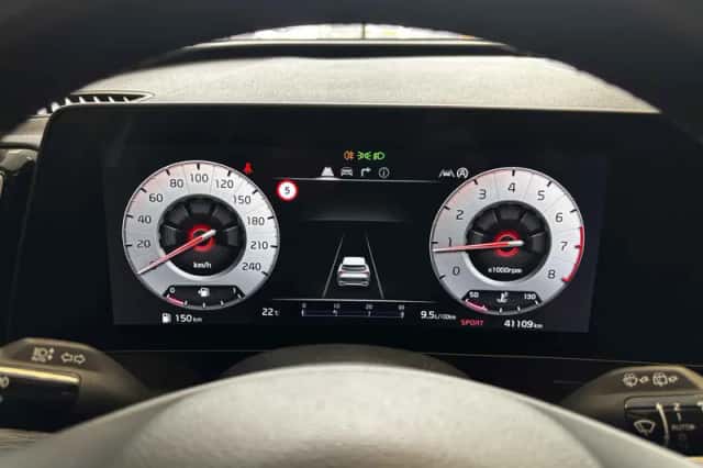 Kia Sportage (2024) thumbnail 6