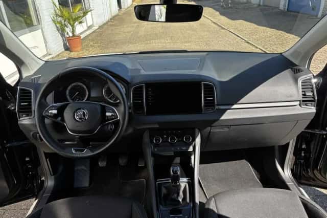 Škoda Karoq (2021) thumbnail 2