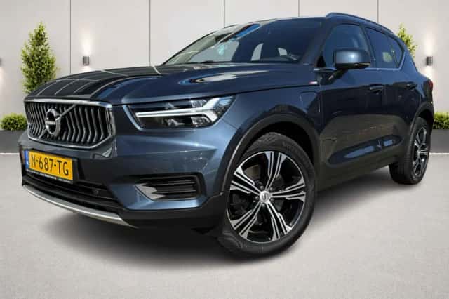 Volvo XC40 (2022) thumbnail 1