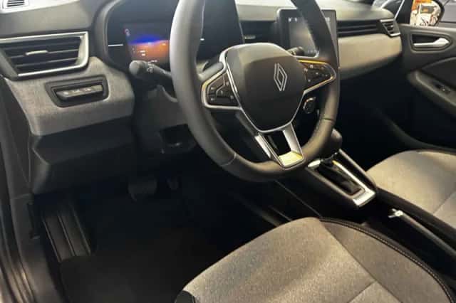 Renault Clio (2025) thumbnail 4