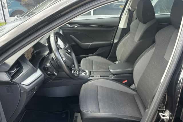 Škoda Octavia (2020) thumbnail 5