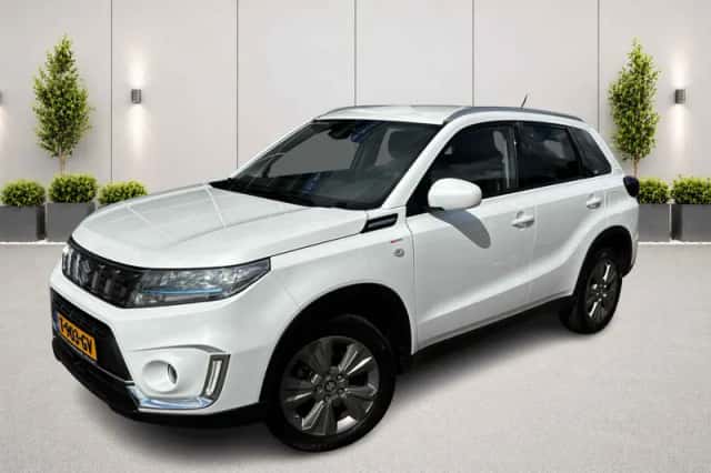 Suzuki Vitara (2022) thumbnail 1