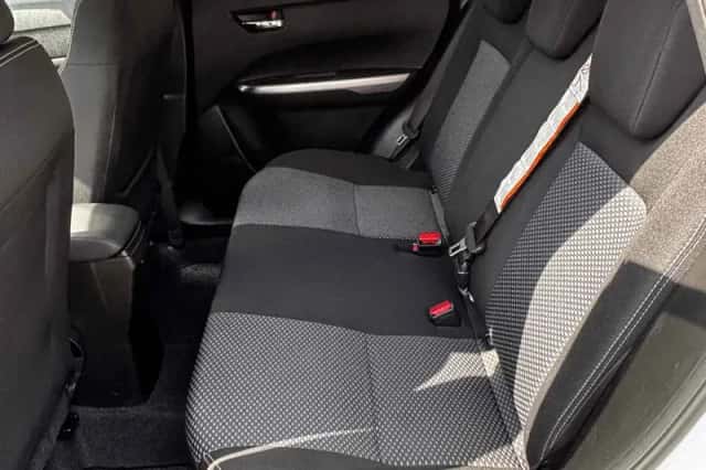 Suzuki Vitara (2022) thumbnail 6