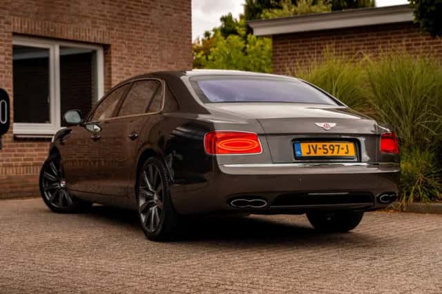 Bentley Flying Spur (2014) thumbnail 2