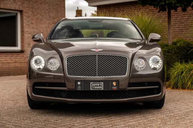 Bentley Flying Spur (2014) thumbnail 6