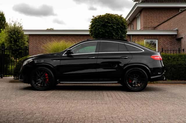 Mercedes-Benz GLE-Klasse (2016) thumbnail 5