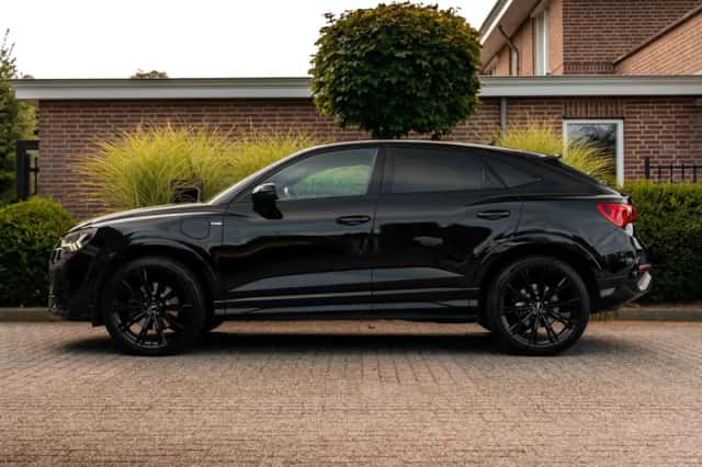 Audi Q3 Sportback (2022) thumbnail 4