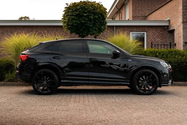 Audi Q3 Sportback (2022) thumbnail 5