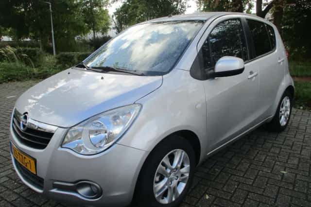 Opel Agila (2012) thumbnail 1