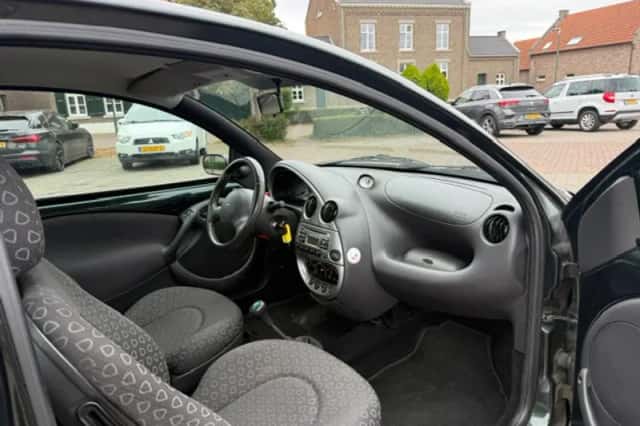 Ford Ka (2002) thumbnail 5