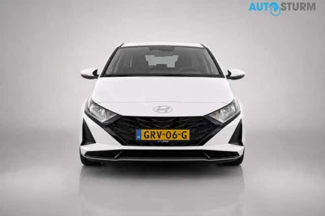 Hyundai i20 (2024) thumbnail 2