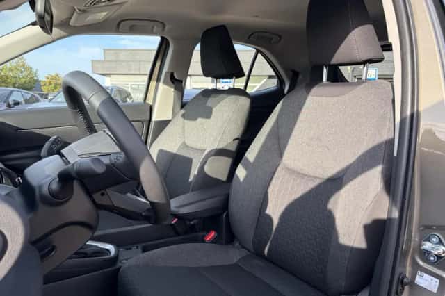 Toyota Yaris Cross (2024) thumbnail 6