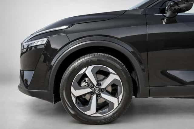 Nissan Qashqai (2021) thumbnail 3