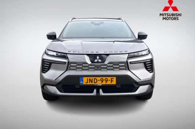 Mitsubishi Eclipse Cross (2025) thumbnail 2