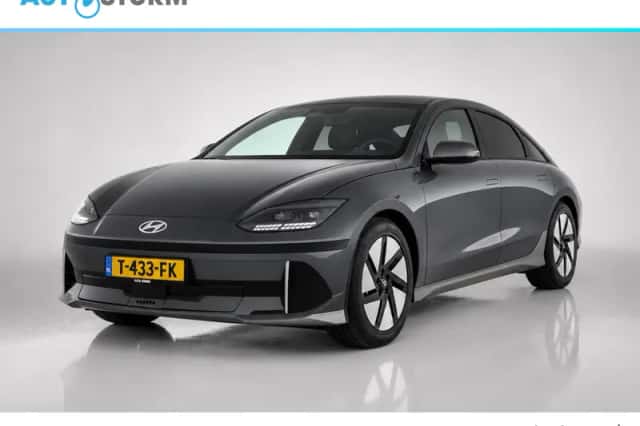 Hyundai Ioniq 6 (2023) thumbnail 1