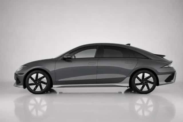Hyundai Ioniq 6 (2023) thumbnail 5