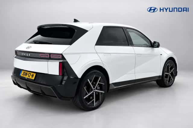 Hyundai Ioniq 5 (2025) thumbnail 3