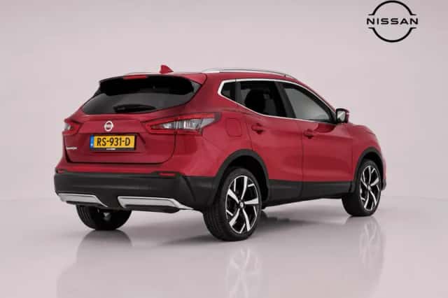 Nissan Qashqai (2018) thumbnail 3