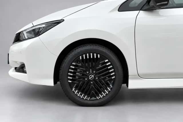 Nissan Leaf (2023) thumbnail 6