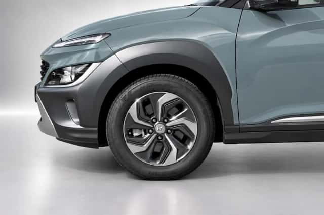 Hyundai Kona (2023) thumbnail 6