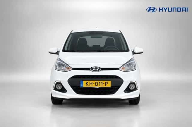 Hyundai i10 (2016) thumbnail 2