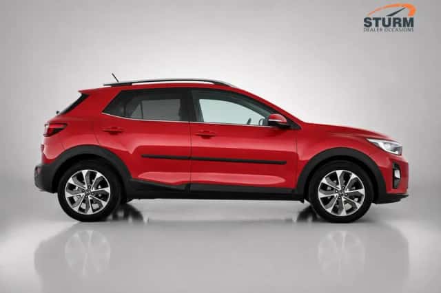 Kia Stonic (2019) thumbnail 3