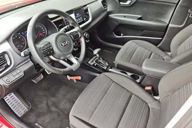 Kia Stonic (2019) thumbnail 6