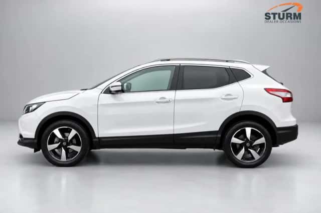 Nissan Qashqai (2015) thumbnail 4
