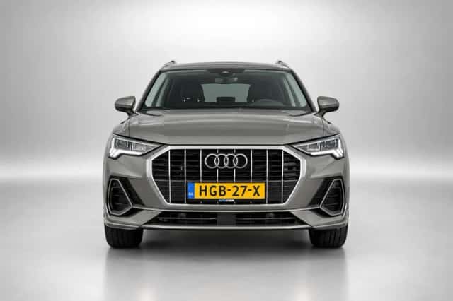 Audi Q3 (2024) thumbnail 2