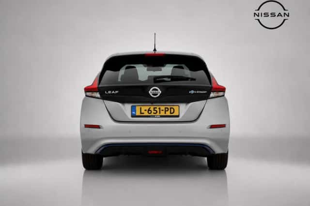 Nissan Leaf (2021) thumbnail 4