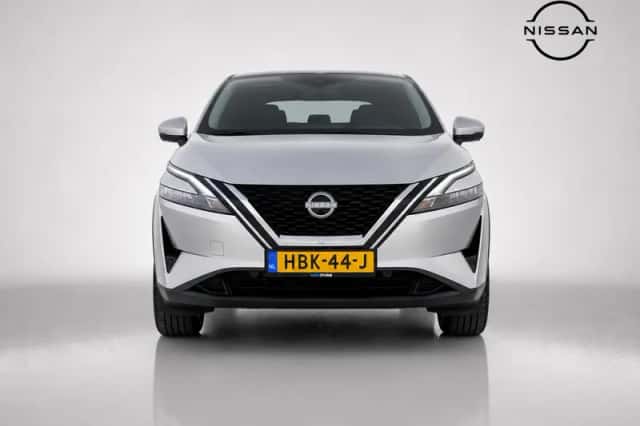Nissan Qashqai (2023) thumbnail 2