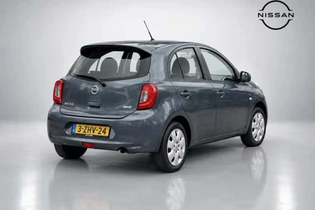 Nissan Micra (2015) thumbnail 3