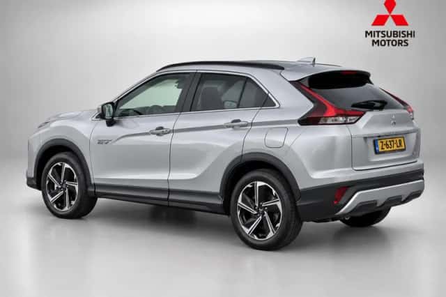 Mitsubishi Eclipse Cross (2022) thumbnail 3