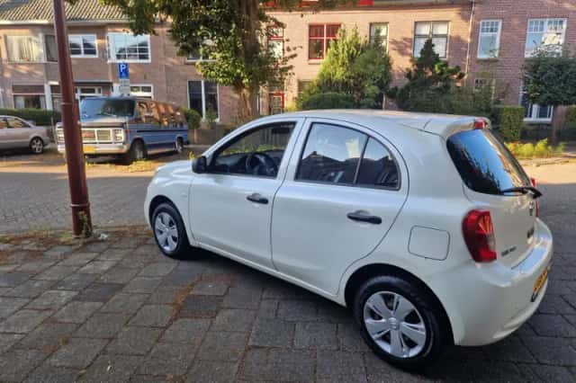 Nissan Micra (2015) thumbnail 4