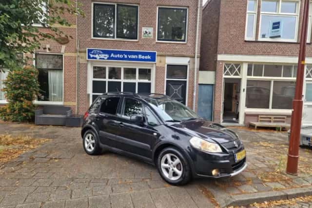 Suzuki SX4 (2007) thumbnail 1