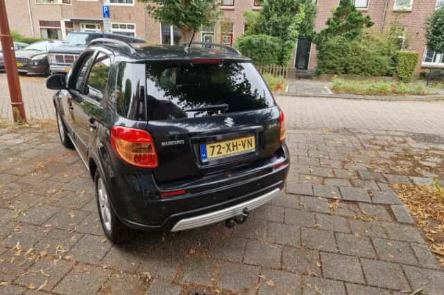 Suzuki SX4 (2007) thumbnail 6