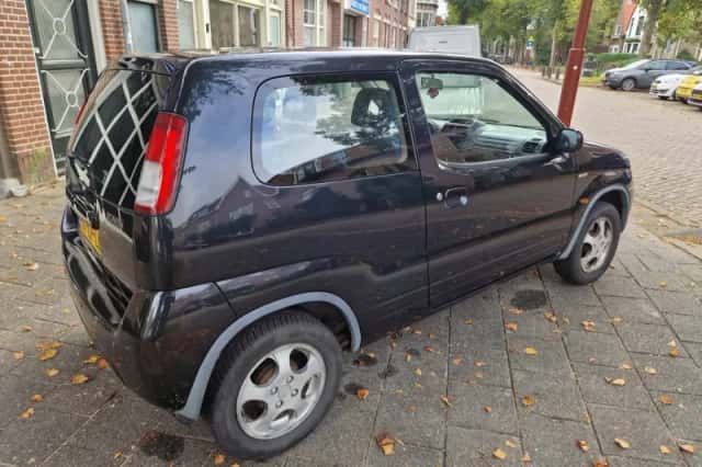 Suzuki Ignis (2003) thumbnail 6
