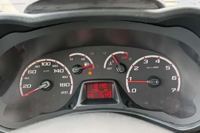 Ford Ka (2010) thumbnail 5