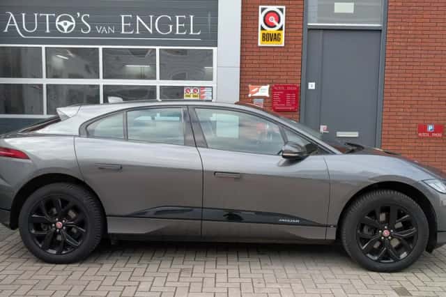 Jaguar I-Pace (2019) thumbnail 3
