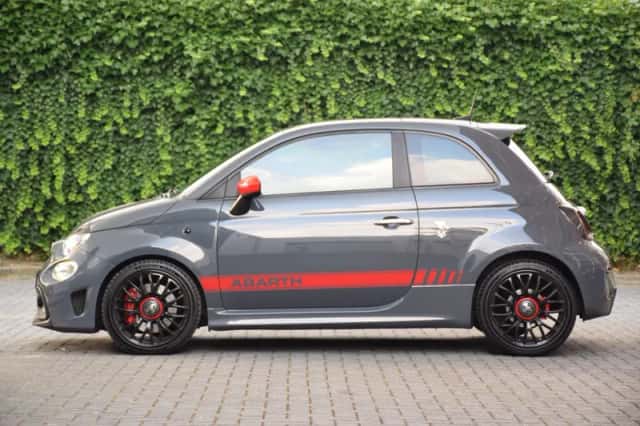 Fiat 500 Abarth (2019) thumbnail 2