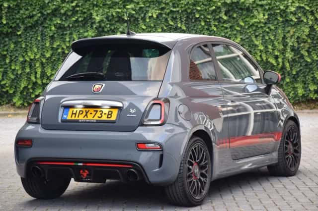 Fiat 500 Abarth (2019) thumbnail 5