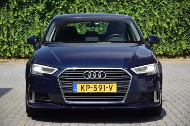 Audi A3 (2017) thumbnail 2