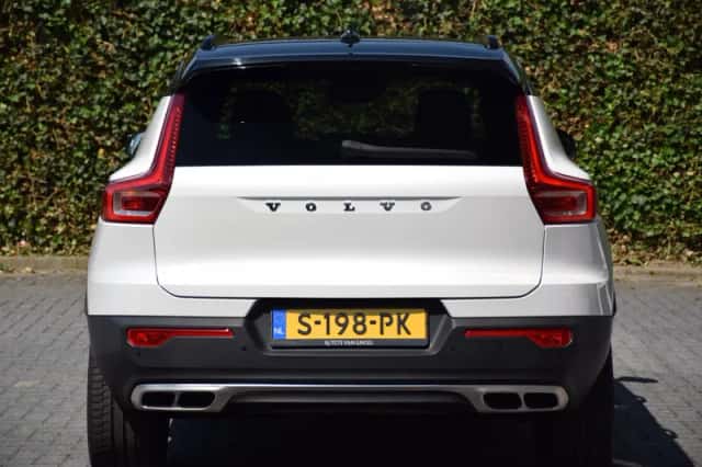 Volvo XC40 (2019) thumbnail 6