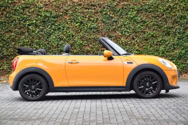 MINI Cabrio (2016) thumbnail 4